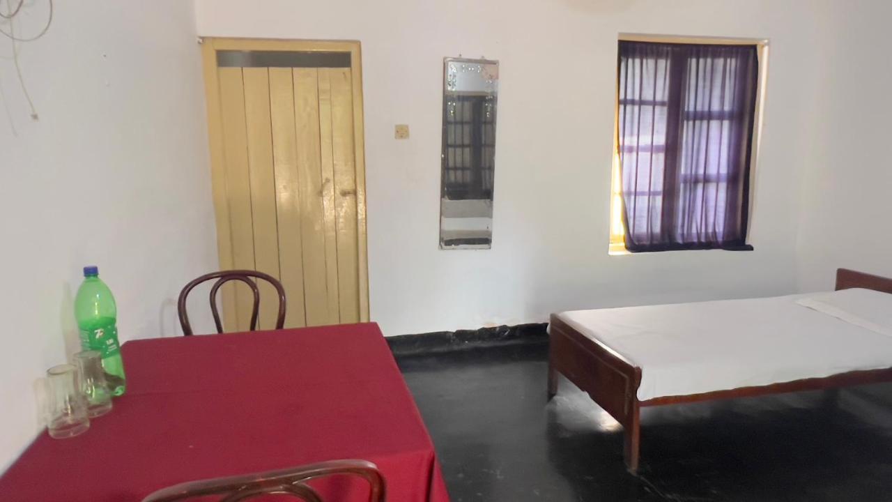 Resthouse Vavuniya Exterior foto